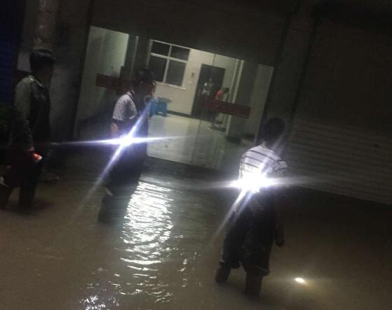 1468716581522058995.jpg QQ截圖20160717084929.jpg